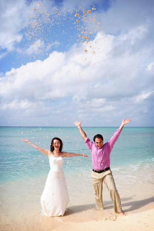 Cayman Islands Real Wedding ::  Laura and Remo