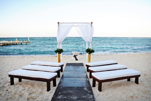 Cayman Islands Real Wedding ::  Rachel and Boris