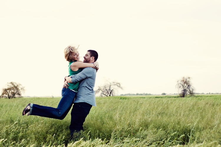 Windy Day Engagement Session | Amelia Kate Photography