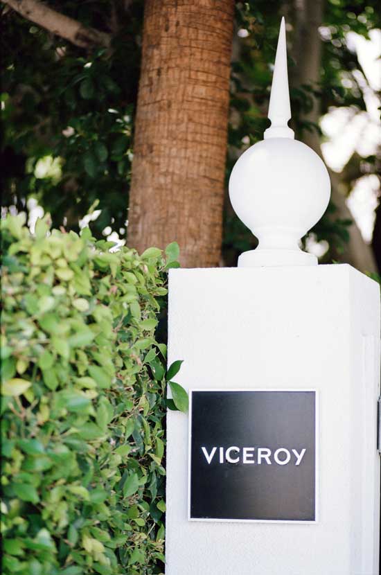viceroy-palm-springs-modern-wedding