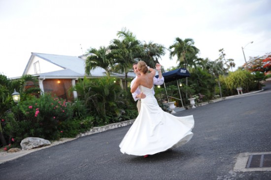 Cayman Islands Real Wedding ::  Rhian and Matt