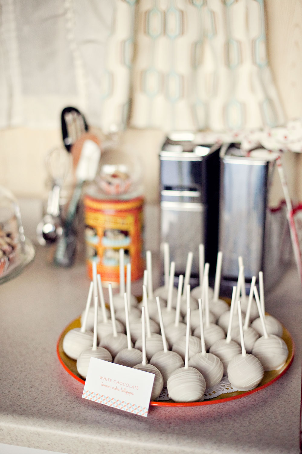 1960s-mad-men-theme-wedding