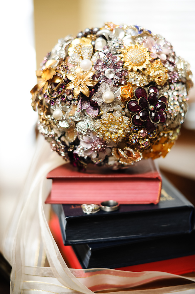 elegant-purple-wedding-ideas