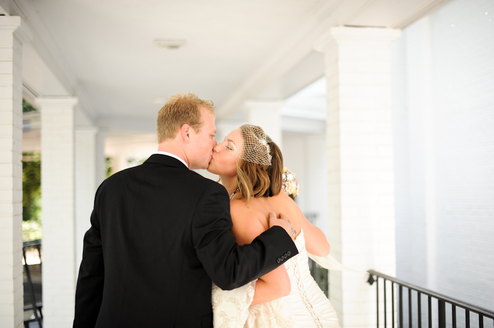 elegant-purple-wedding-ideas