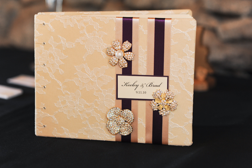 elegant-purple-wedding-ideas