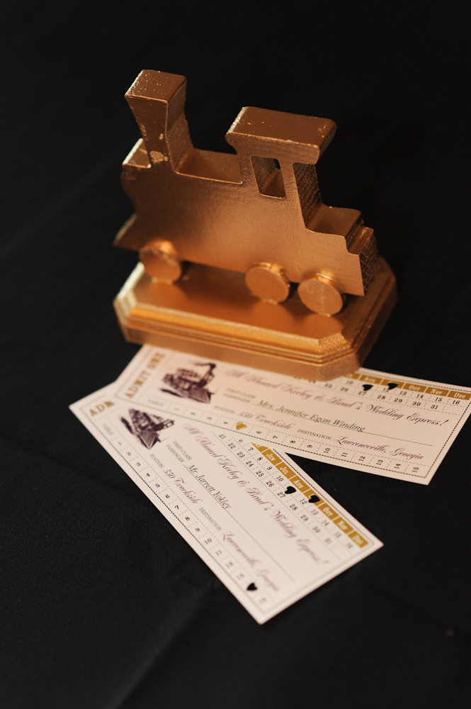 elegant-purple-wedding-ideas