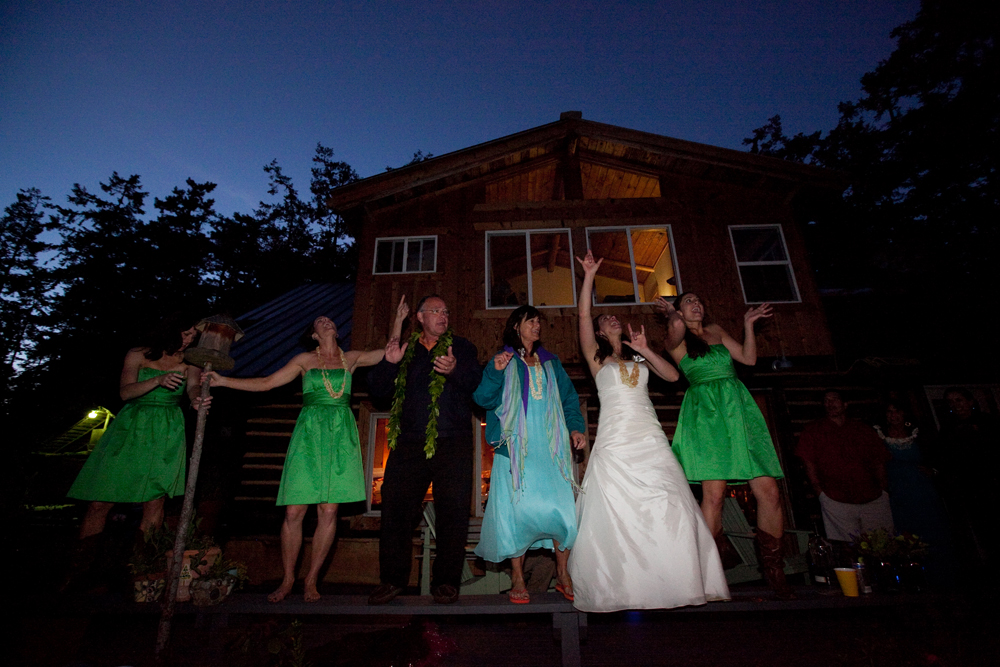 hawaiian-themed-wedding-ideas