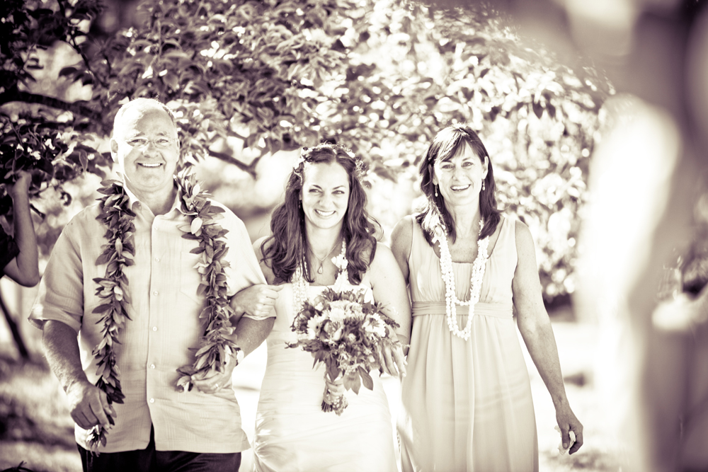 hawaiian-themed-wedding-ideas