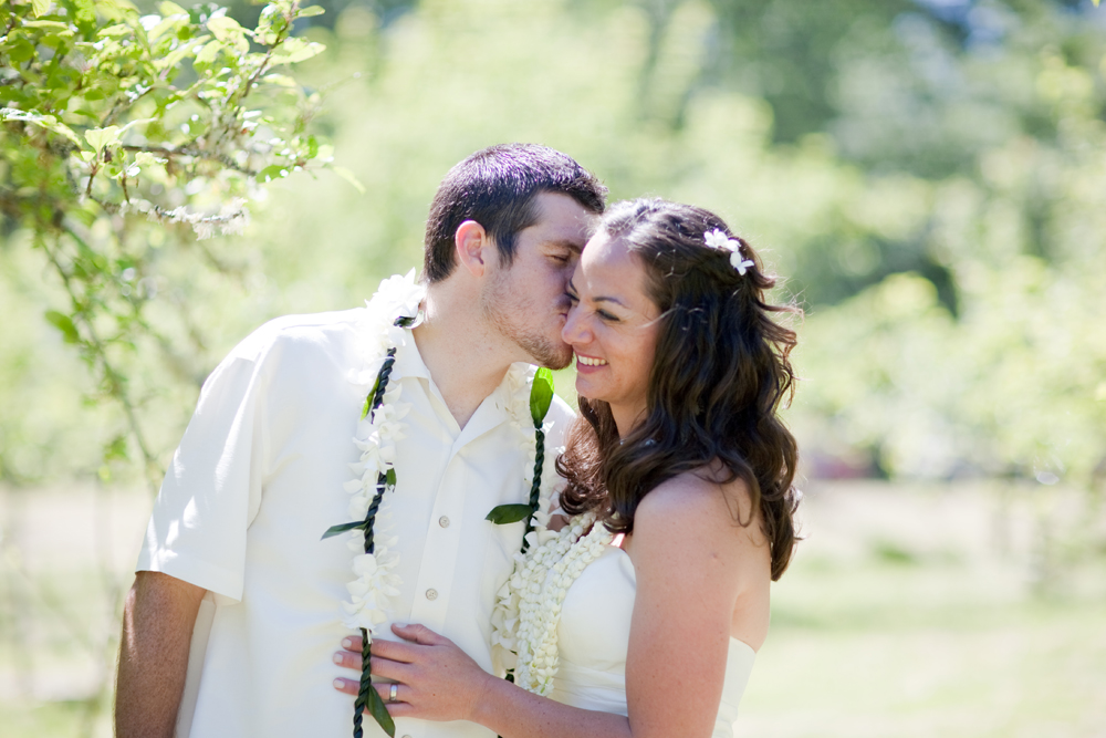 hawaiian-themed-wedding-ideas