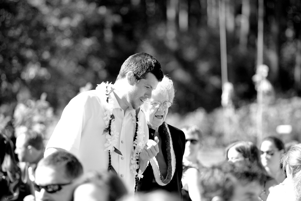 hawaiian-themed-wedding-ideas