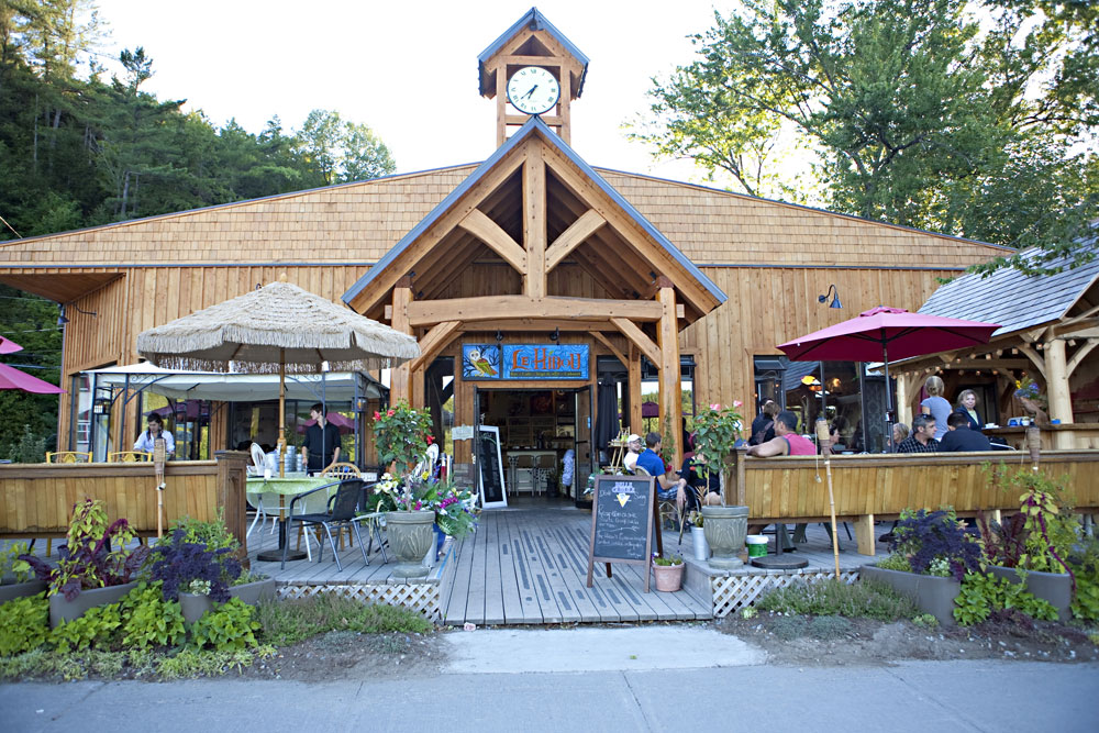 quebec-wedding-with-casual-charm