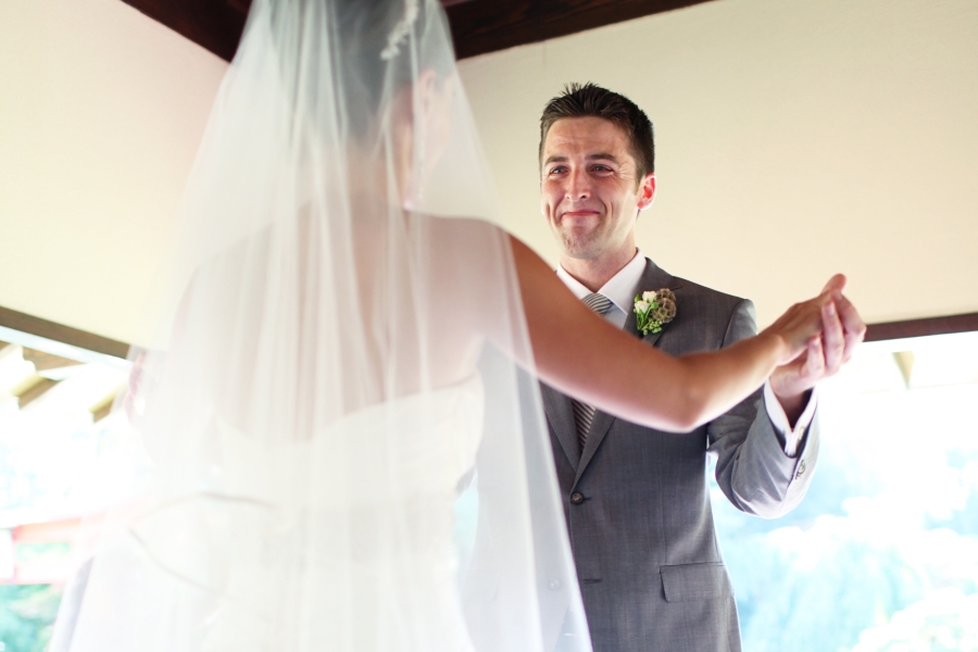 yellow-and-gray-new-york-wedding