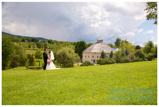 Barntastic Vermont Wedding Venues - Featuring Round Barn Farm