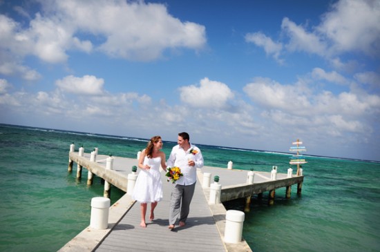 Cayman Islands Real Wedding ::  Jaime and Matt