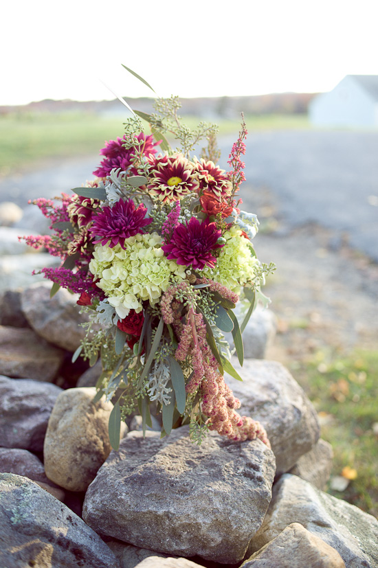 classic-maine-farmhouse-wedding-by