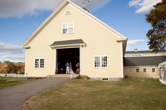 classic-maine-farmhouse-wedding-by