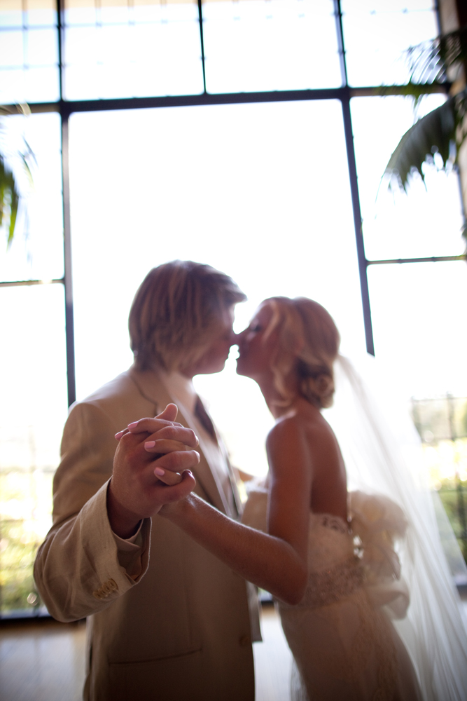 elegant-peach-wedding-ideas