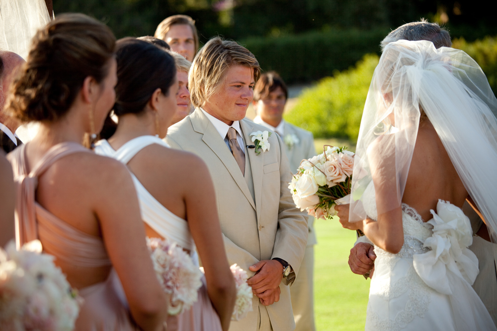 elegant-peach-wedding-ideas