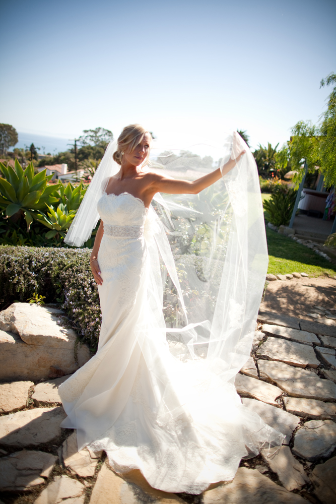 elegant-peach-wedding-ideas