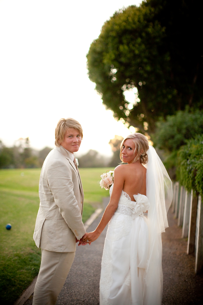 elegant-peach-wedding-ideas