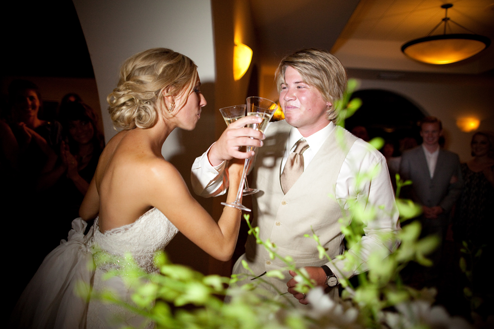 elegant-peach-wedding-ideas