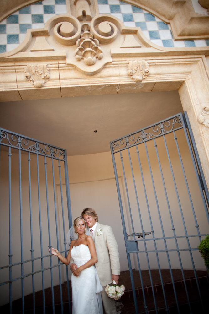 elegant-peach-wedding-ideas