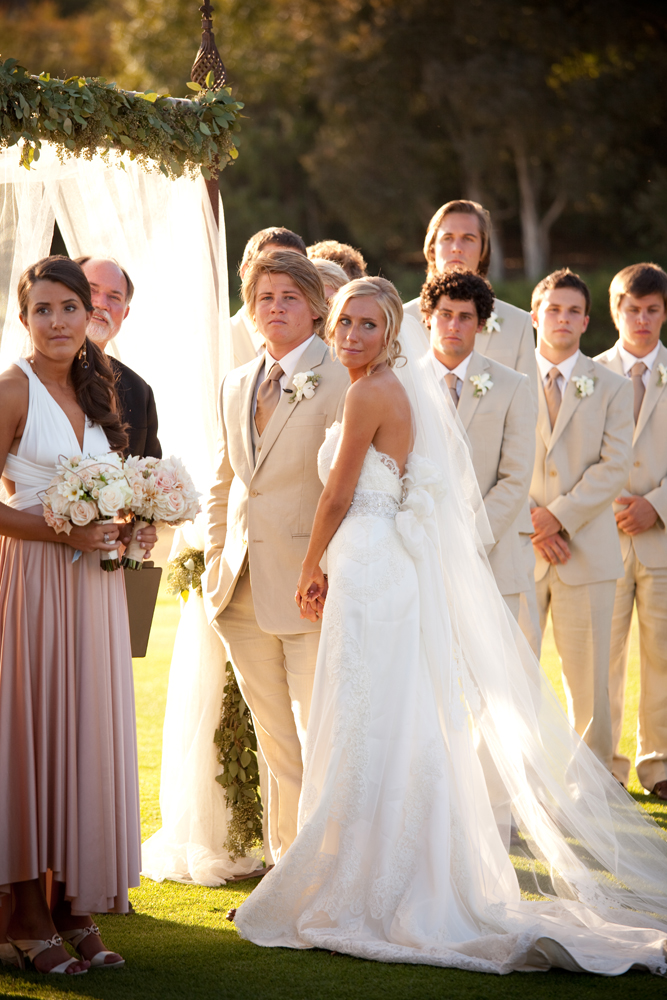elegant-peach-wedding-ideas