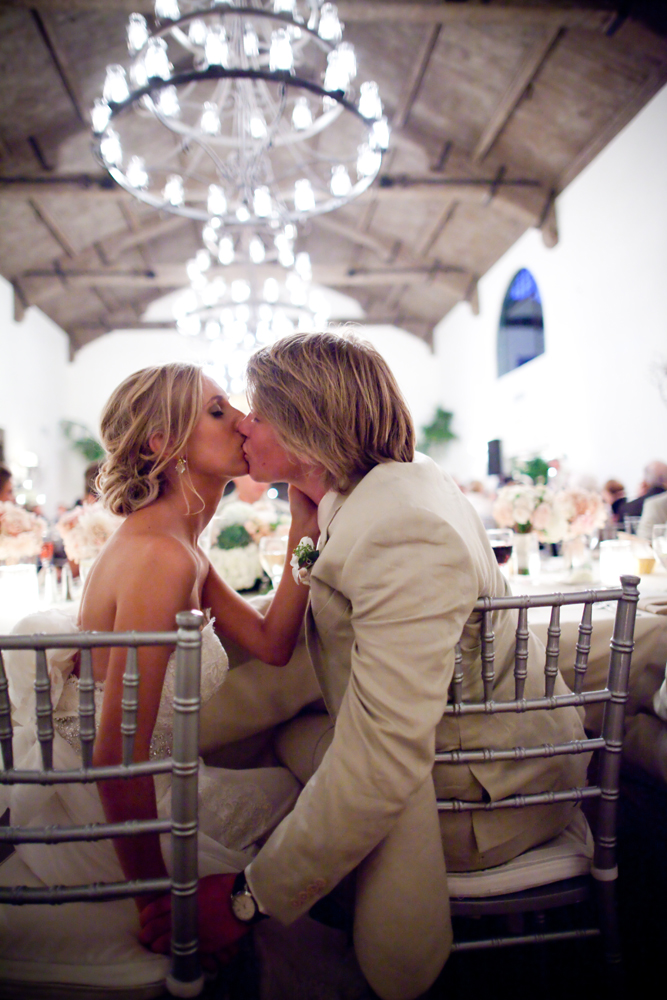 elegant-peach-wedding-ideas