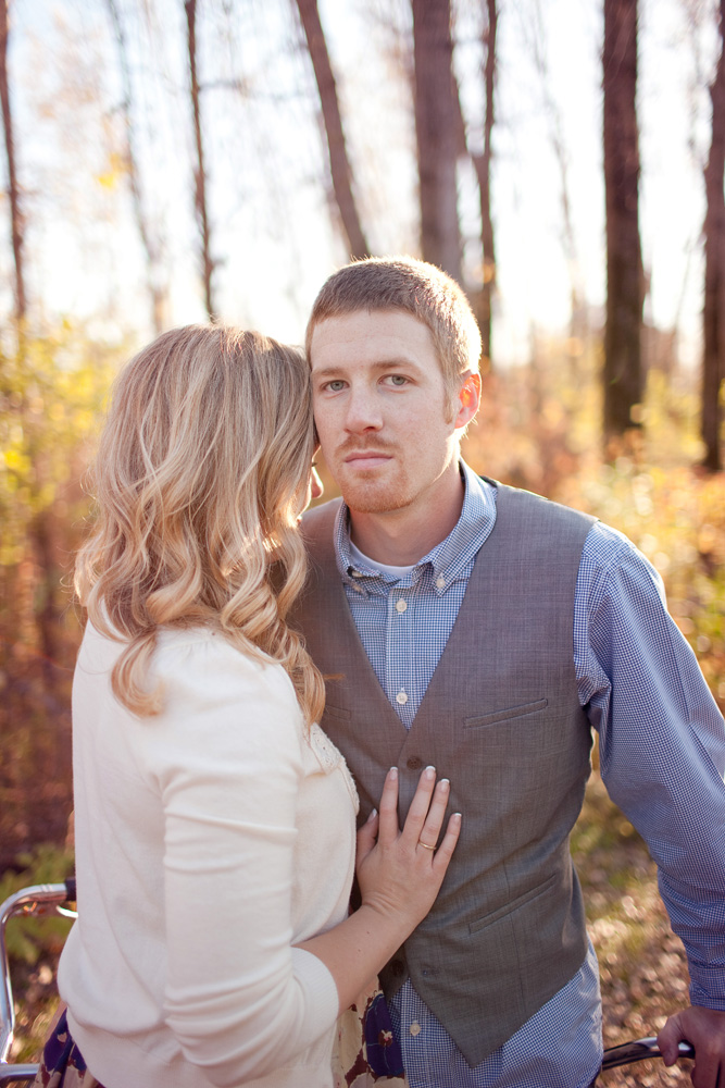 fall-tandem-bike-engagement-session