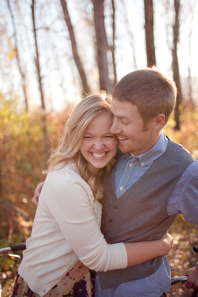 fall-tandem-bike-engagement-session