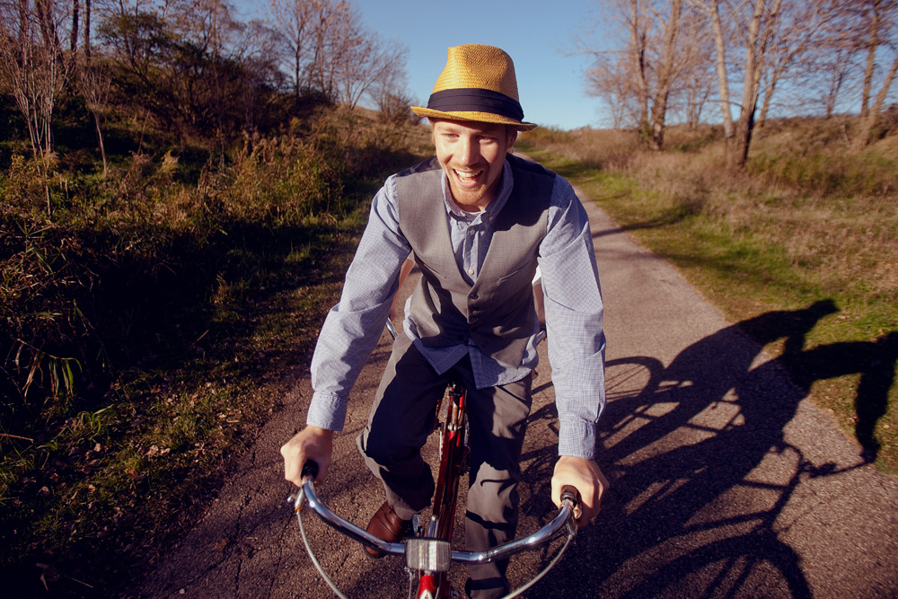 fall-tandem-bike-engagement-session