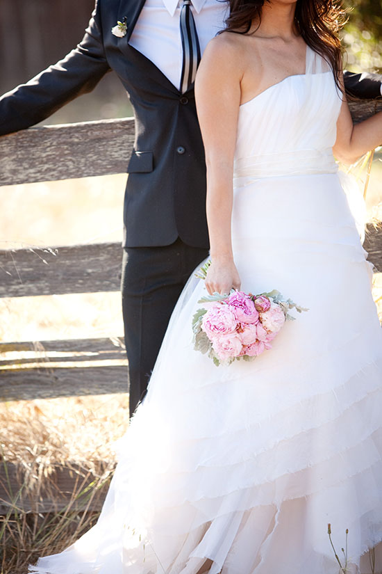 rustic-petaluma-farm-wedding