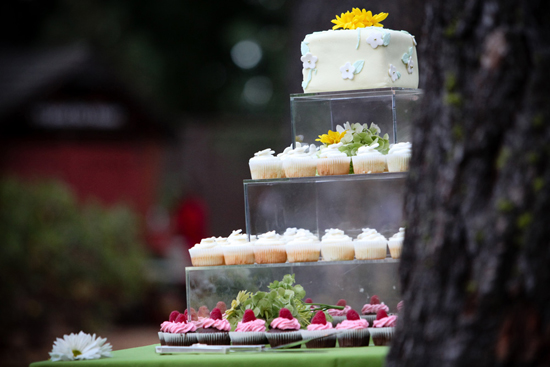 sunshine-yellow-wedding-in-lake-tahoe