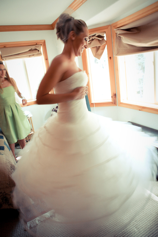 sunshine-yellow-wedding-in-lake-tahoe