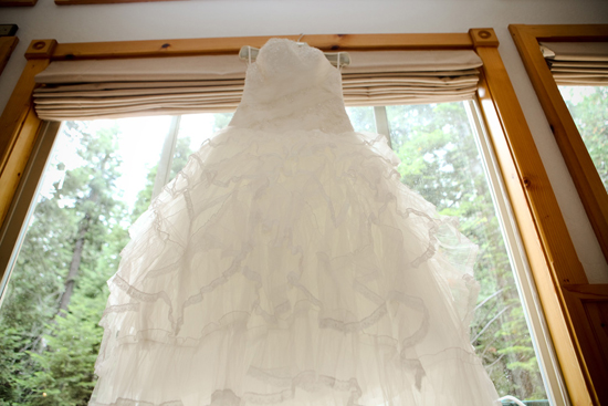 sunshine-yellow-wedding-in-lake-tahoe