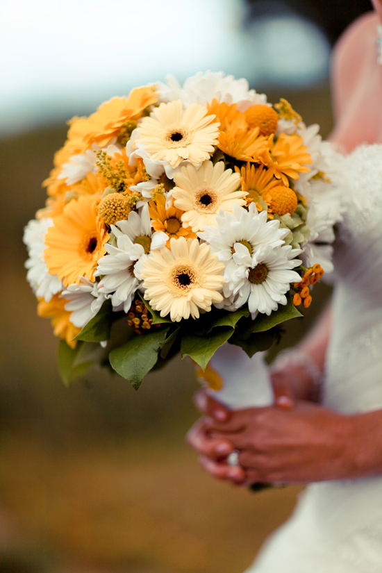 sunshine-yellow-wedding-in-lake-tahoe