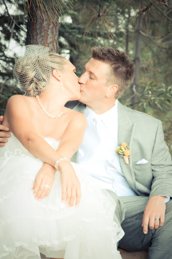 sunshine-yellow-wedding-in-lake-tahoe