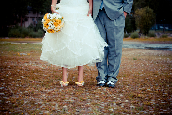 sunshine-yellow-wedding-in-lake-tahoe