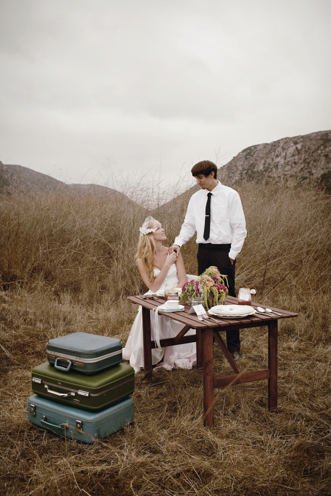 vintage-wedding-picnic