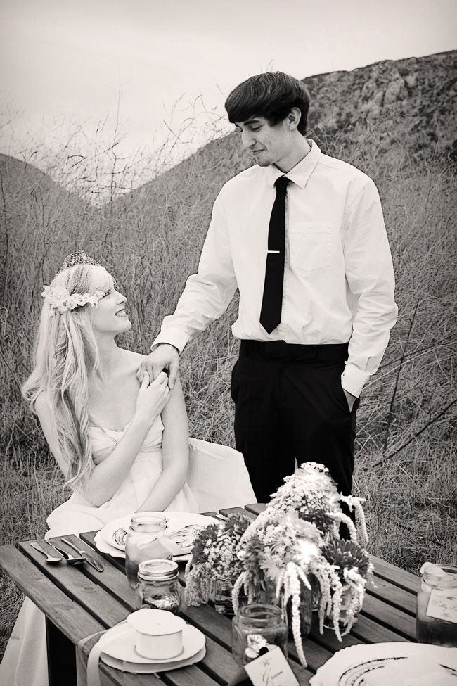 vintage-wedding-picnic