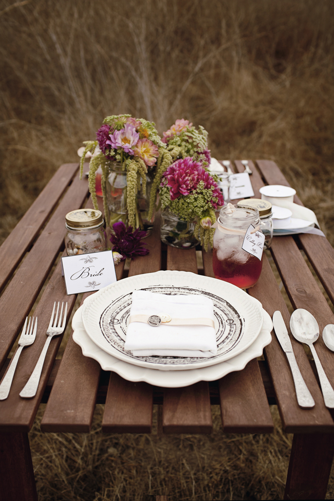 vintage-wedding-picnic