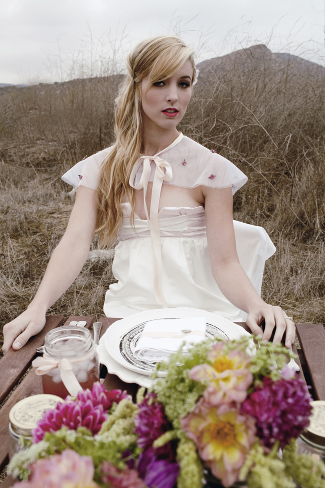 vintage-wedding-picnic