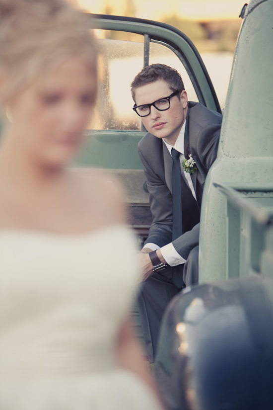 vintage-canada-wedding-from-brandon