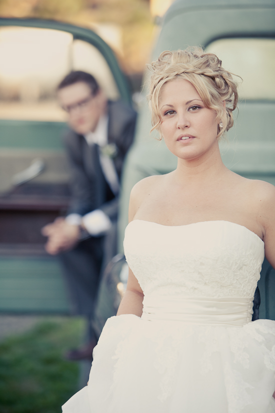 vintage-canada-wedding-from-brandon