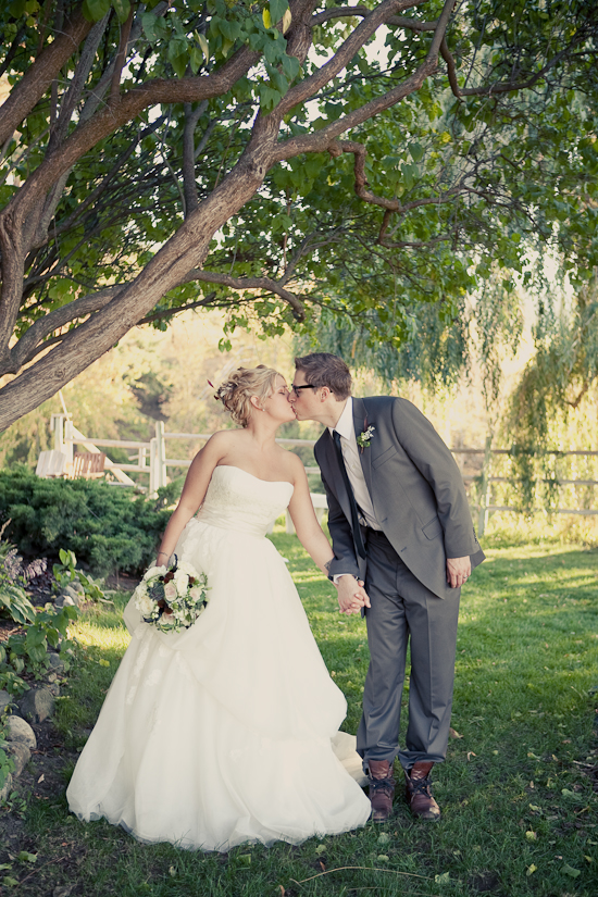vintage-canada-wedding-from-brandon