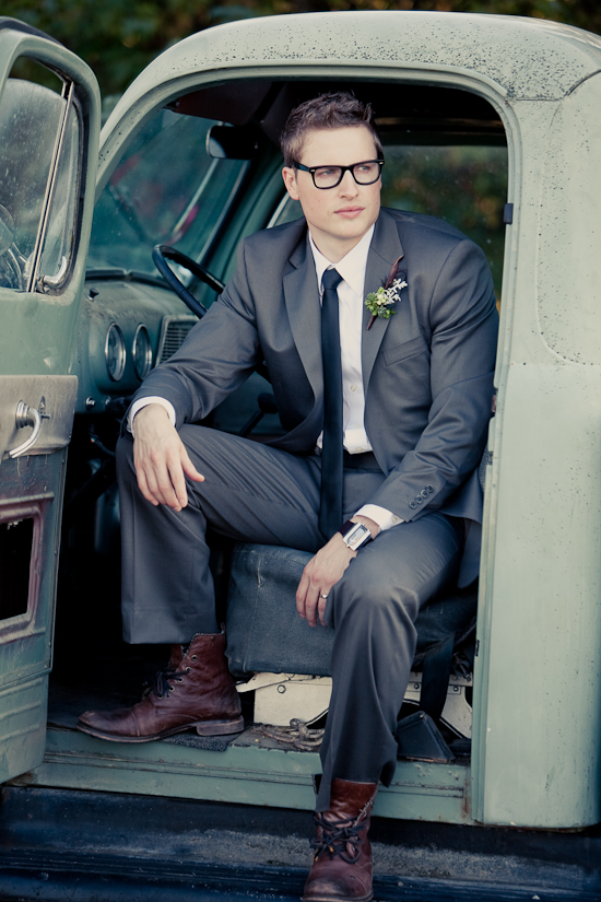 vintage-canada-wedding-from-brandon