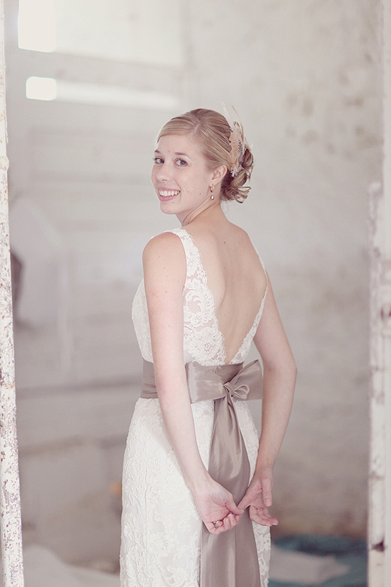 a-barn-yard-wedding-by-simply-bloom