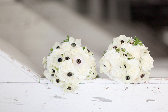 a-barn-yard-wedding-by-simply-bloom