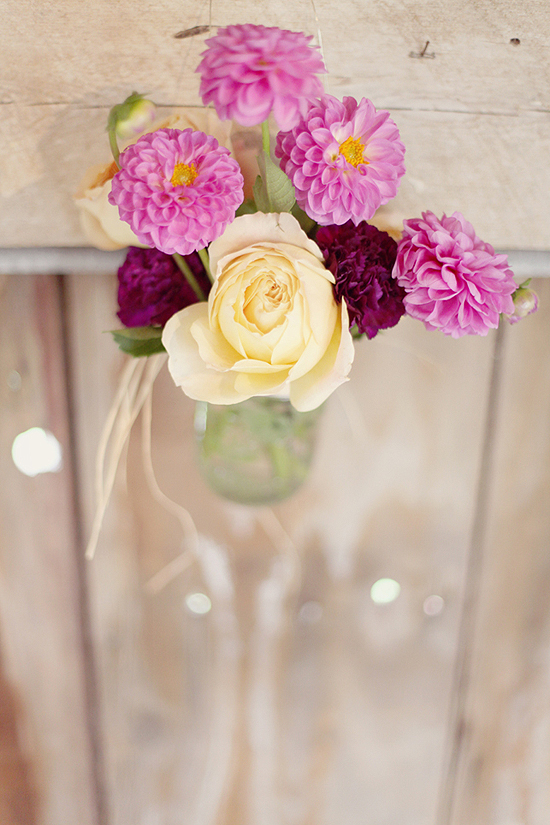 a-barn-yard-wedding-by-simply-bloom