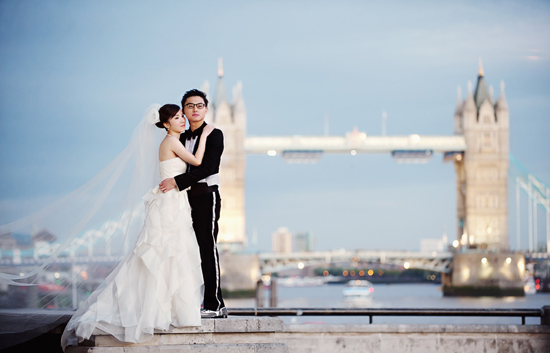 manchester-stadium-wedding-engagment
